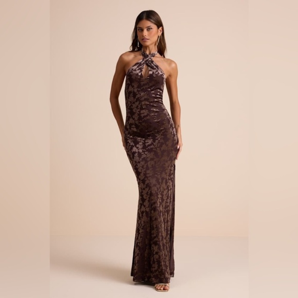 LULU’S SHARON VELVET BURNOUT HALTER MAXI DRESS